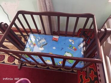 детская кроватка с люлькой и балдахинами: Манеж, Для девочки, Для мальчика, Б/у