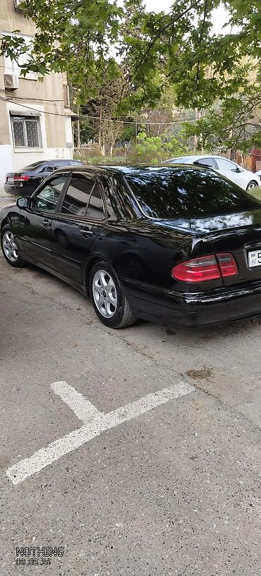 w210 duman: Mercedes-Benz E-Class: 2.7 l | 2000 il Sedan — 5