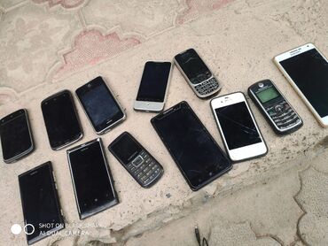 Другие мобильные телефоны: Продается старые телефоны не рабочие