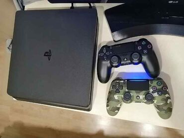 PS4 (Sony PlayStation 4): Продаю PS4 Slim 1tb Прошитая 9.00 Коробка все документы имеются