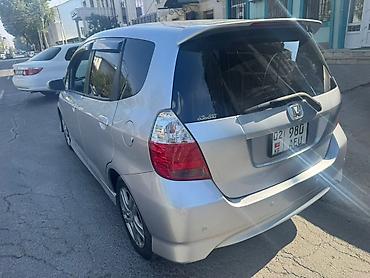Продажа авто: Honda Jazz: 2008 г., 1.5 л, Автомат, Бензин, Хэтчбэк — 3