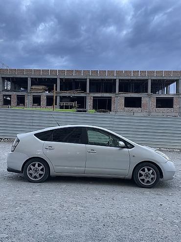 byd e6: Toyota Prius: 2004 г., 1.5 л, Гибрид — 5