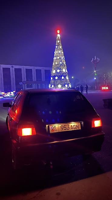 Volkswagen: Volkswagen Golf: 1993 г., 1.8 л, Механика, Бензин, Хэтчбэк — 14