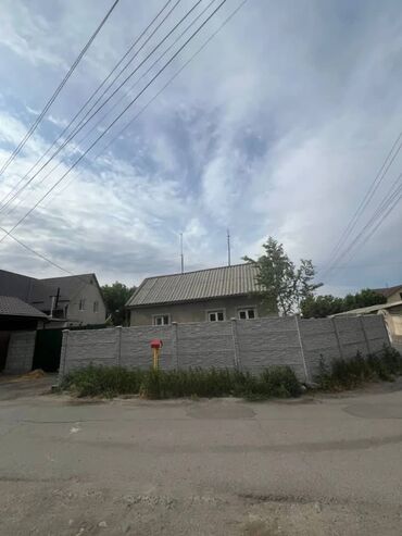 продаю дом бишкек квартира: Дом, 50 м², 3 комнаты, Собственник