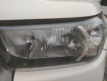 Ehtiyat hissələri: Toyota Hilux farası (sol tərəf) – orijinal dizayn. Xüsusiyyətlər: - — 1