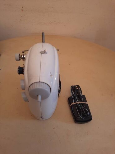 Mini prenosive šivaće mašine: Mala/putna sivaca masina,prenosiva masina za sivenje
Isravna — 3