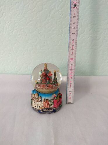 Другой декор и предметы интерьера: Продаю декор для дома: 1. Сувенир Москва, если потрясти, внутри шара — 5