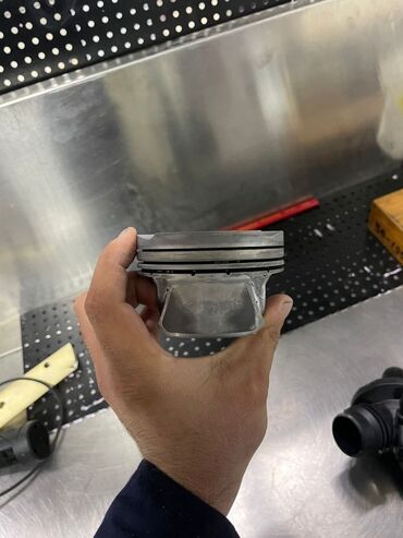 Porşenlər: BMW F10 528i 2 l, Benzin, 2015 il, ABŞ, İşlənmiş — 6