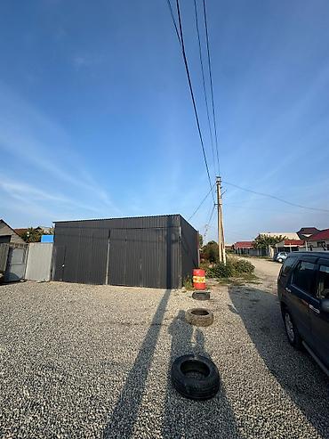 Продажа коттеджей и домов: Продаётся дом на просторном участке площадью 5 соток, идеально — 1