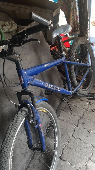 четырёхколёсный велосипед: Продаю корейский велик,рама алюминиевый,лёгкий не устанешь,масса