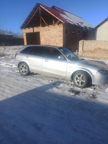 Mazda: Mazda 323: 2002 г., 1.6 л, Механика, Бензин, Хэтчбэк