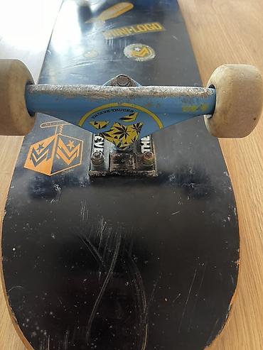 camadan tekerli: Skateboard – komplekt - Gövdə: Qara rəngli, üzərində “MINI-LOGO” — 3