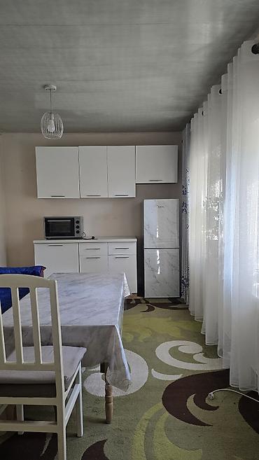 баткенге жардам: 50 м², 3 бөлмө, Аска-Таш ж/м, Үй-бүлөлүүлөргө — 7
