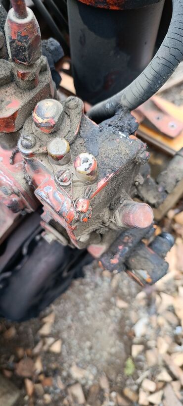 Traktorlar: Traktor Belarus (MTZ) T150, 1992 il, 150 at gücü, motor 1 l, İşlənmiş — 2