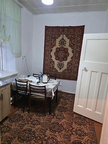Продажа коттеджей и домов: Продаётся частный дом с огороженным двором и садом. ЦЕНТРАЛЬНОЕ — 10