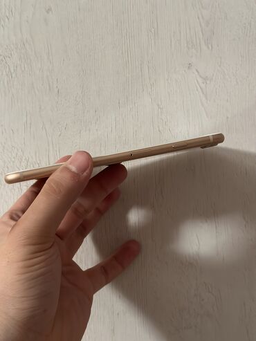 Apple iPhone: IPhone 8 Plus, 64 GB, Qızılı -da lalafo.az — 8 Apple iPhone: IPhone 8 Plus, 64 GB, Qızılı — 8