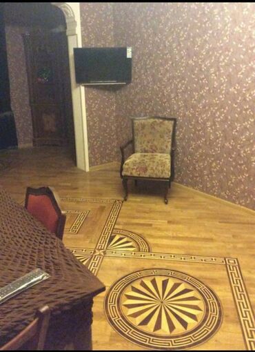 Uzunmüddətli kirayə mənzillər: Neftcilər metrosunun yaxınlığında Rüstəm Rüstəmöv kücəsində 5 — 25