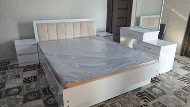 Двуспальные кровати: Двуспальная кровать, С ящиком для хранения, длина - 200 см — 17