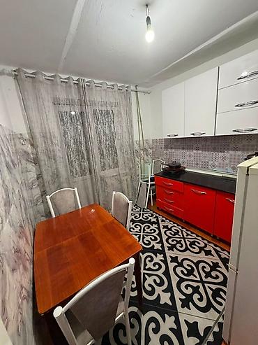квартира кк: 2 комнаты, 55 м², 105 серия, 3 этаж, Старый ремонт — 2