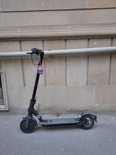 üç təkər velosiped: İşlənmiş Elektrik samokat 8", 351 - 500 Vt, 16 - 25 km/s, Ünvandan götürmə, Ödənişli çatdırılma