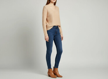 sweter z cekinami zara: Esmara, Women`s sweater, size S