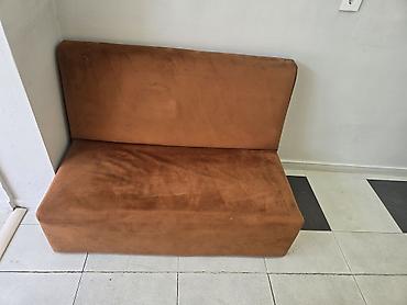 divan restoran ucun: - Məhsul: Yumşaq oturacaqlı divan oturacağı (2 nəfərlik), arxalı - — 1