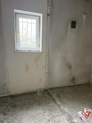 4 к кв: 3 комнаты, 85 м², 106 серия, 1 этаж, Требуется ремонт — 7