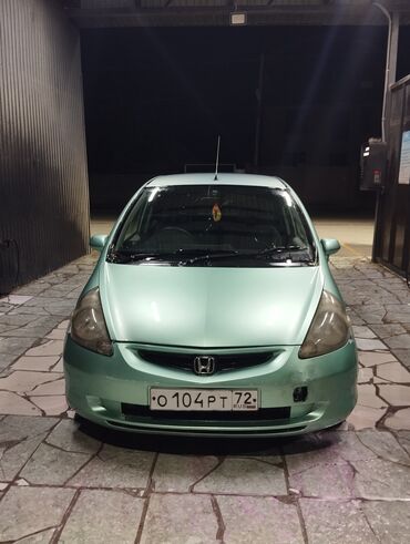 срочно срочно продаю машина: Honda Fit: 2002 г., 1.3 л, Автоматтык, Бензин, Хетчбек
