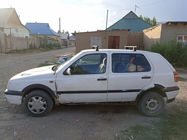 авто volkswagen: Volkswagen Golf: 1996 г., 1.8 л, Механика, Газ, Хэтчбэк