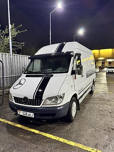 Mercedes-Benz Sprinter, белый фургон с высокой крышей и удлинённой