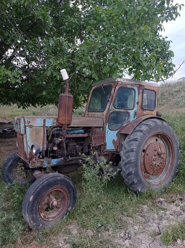 traktor lapetləri: Traktor satılır lapetlə birlikdə cəmi 4300 AZN Real alıcıya endirim lalafo.az -da traktor lapetləri: Traktor satılır lapetlə birlikdə cəmi 4300 AZN Real alıcıya endirim