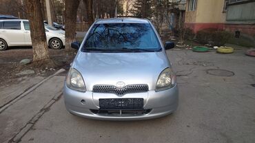 Toyota: Toyota Yaris: 2000 г., 0.9 л, Механика, Бензин