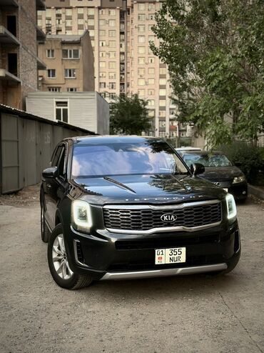 срочно в связи с переездом: Kia : 2020 г., 3.8 л, Автомат, Бензин, Кроссовер