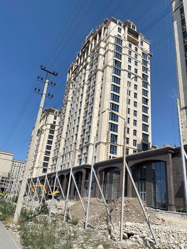 снять квартиру без риэлтора: 3 комнаты, 137 м², Элитка, 10 этаж, ПСО (под самоотделку)