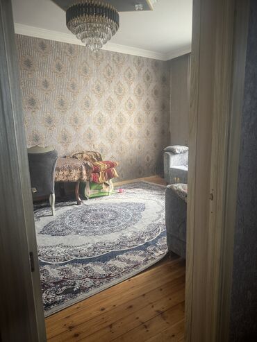 Həyət evləri və villaların satışı: Binəqədi qəs. 5 otaqlı, 150 kv. m, Kredit var, Orta təmir -da lalafo.az — 10 Həyət evləri və villaların satışı: Binəqədi qəs. 5 otaqlı, 150 kv. m, Kredit var, Orta təmir — 10