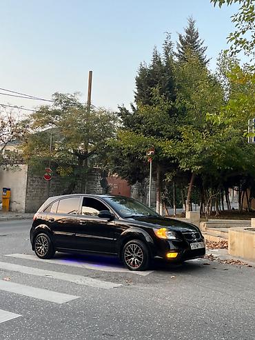 kia rio starter: Kia Rio hatchback, qara rəng, maşın ideal veziyyetdedi maşını — 4