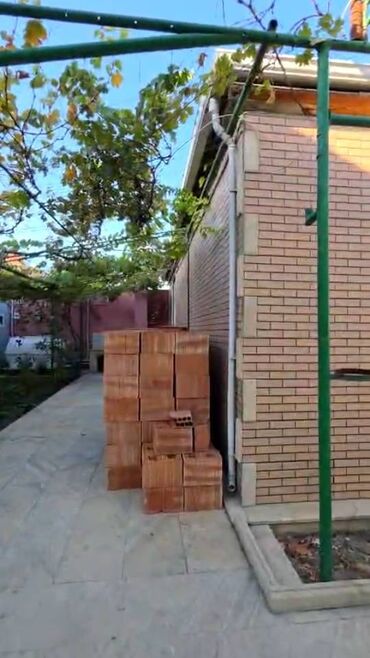 Həyət evləri və villaların satışı: Bakıxanovda 1.4 sotda 3 otaqlı həyət evimi satıram, hər bir şəraiti -da lalafo.az — 3 Həyət evləri və villaların satışı: Bakıxanovda 1.4 sotda 3 otaqlı həyət evimi satıram, hər bir şəraiti — 3