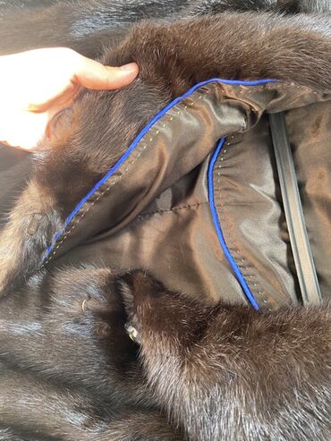 Шубы: Шуба из норки, классическая модель до колена. Характеристики: - — 14