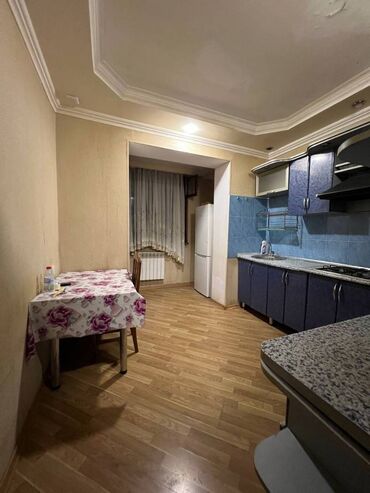 Uzunmüddətli kirayə mənzillər: 9 cu MKR-da Mircəlal küçəsində yerləşən 9 mərtəbəli binanın 5-ci — 16