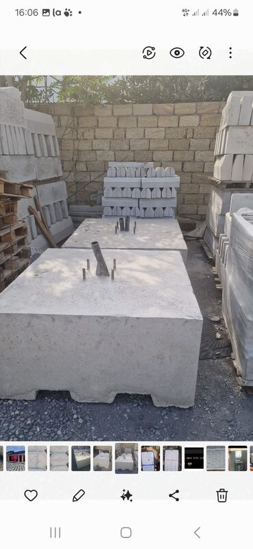 Beton bloklar: Bu beton blok tikinti sahəsində dayaq kimi istifadə olunan, möhkəm və — 2