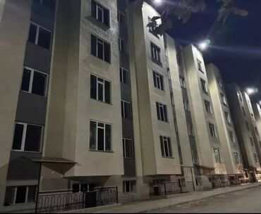 аренда квартир бишкек на долгий срок: 1 бөлмө, Кыймылсыз мүлк агенттиги, Чогуу жашоосу жок, Толугу менен эмереги бар, Жарым -жартылай эмереги бар