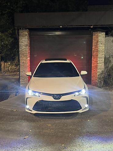 start: Toyota Corolla: 2023 г., 1.8 л, Гибрид, Седан — 2