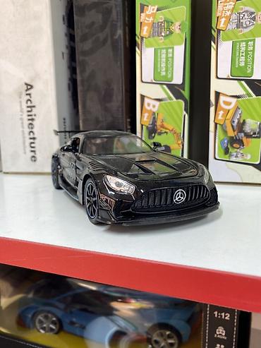 mini gt: Коллекционная модель спортивного автомобиля в масштабе 1:12. Выполнена — 1