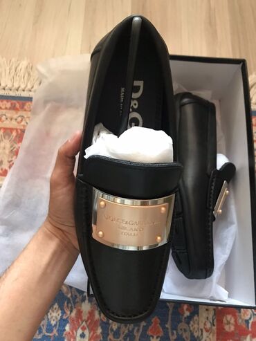 qara qadın ayaqqabıları: Ayaqabi Dolce&Gabana Malasin orijinal Premium class. Mene böyük