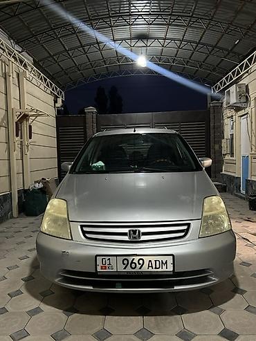 мото бокс: Honda Stream: 2002 г., 2 л, Механика, Бензин, Минивэн — 3