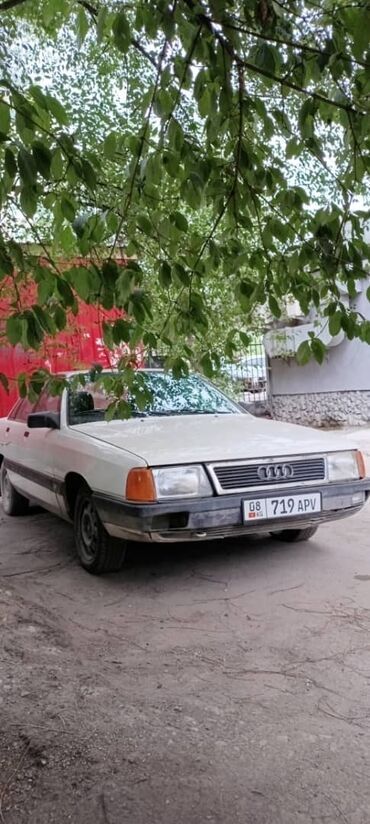 машина транспорт: Audi 100: 1990 г., 1.8 л, Механика, Бензин, Седан