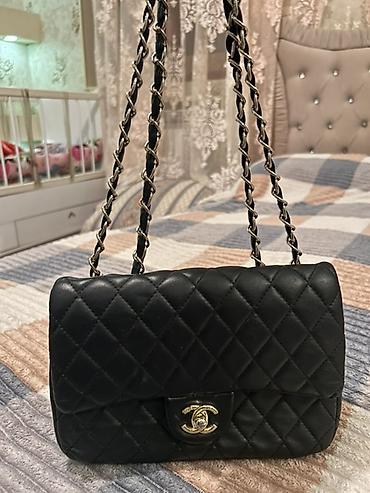 Çiyin çantası, Chanel, İşlənmiş