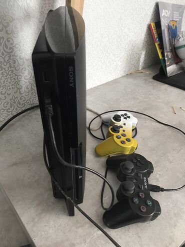 Masaüstü kompüterlər və iş stansiyaları: Salam ps3 sony markadi hecbir problemi yoxdur pultun biri super