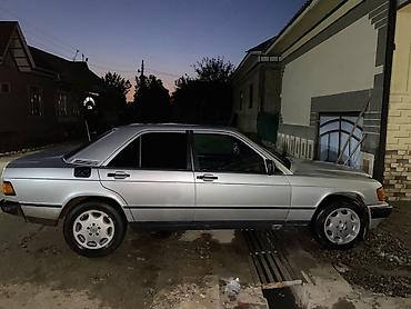 марч к 12: Mercedes-Benz 190: 1987 г., 2 л, Механика, Бензин, Седан — 5