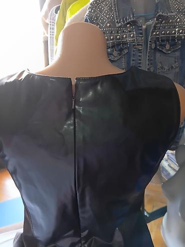 Haljine: Ženska haljina Claudio Ginetti - Model: bez rukava, okrugli izrez — 5